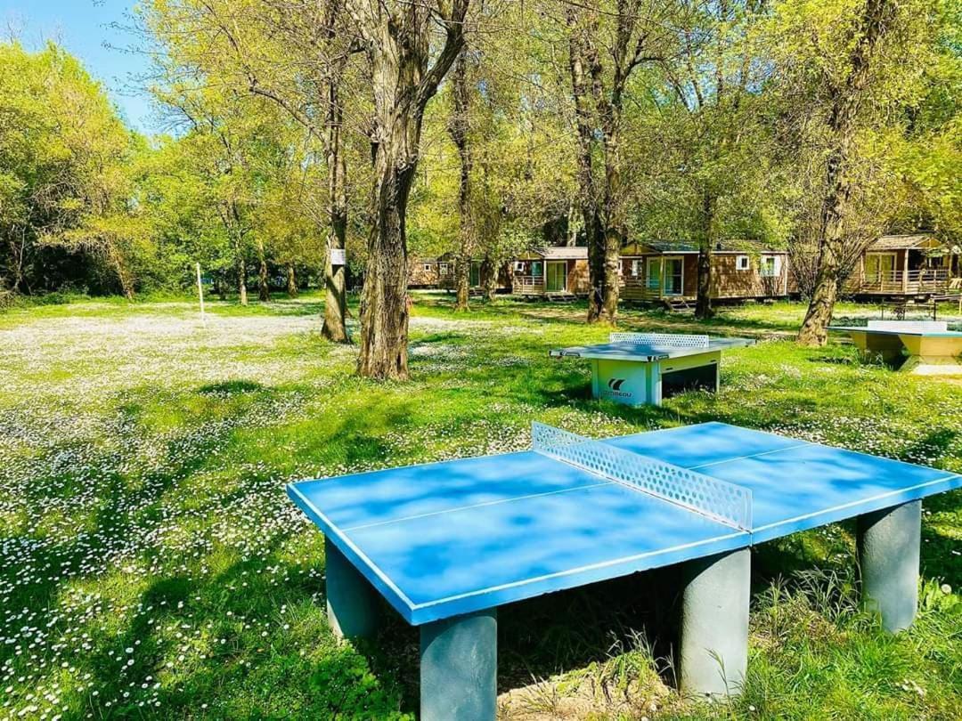 Camping Du Lion Бур-Сент-Андеоль Экстерьер фото